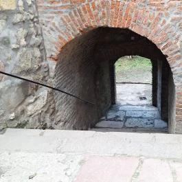 Macskalépcső, Esztergom - Külső kép