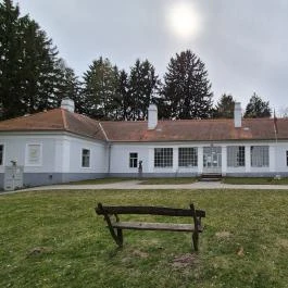 Madách Imre Emlékmúzeum Csesztve - Külső kép