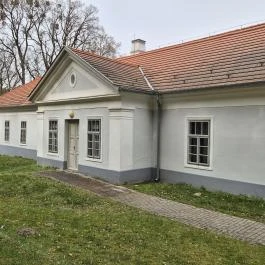 Madách Imre Emlékmúzeum Csesztve - Külső kép