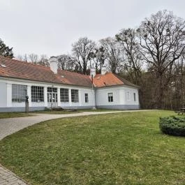 Madách Imre Emlékmúzeum Csesztve - Külső kép