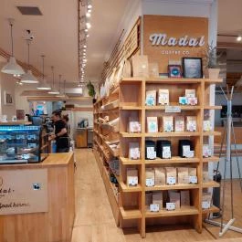 Madal Cafe - Alkotmány utca, Budapest - Belső