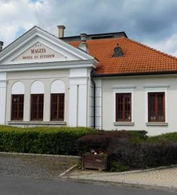 Magita Hotel & Étterem