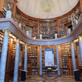 Pannonhalmi Főapátság Pannonhalma - Belső