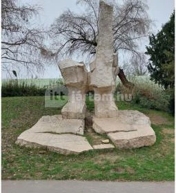 Magyar Ifjúság Szabadságfrontja-emlékmű