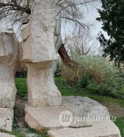 Magyar Ifjúság Szabadságfrontja-emlékmű