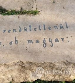 Magyar Ifjúság Szabadságfrontja-emlékmű