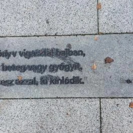 A magyar irodalom tere, Budapest - Egyéb