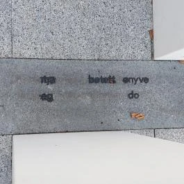 A magyar irodalom tere, Budapest - Egyéb