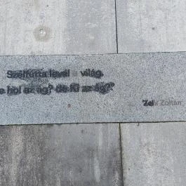 A magyar irodalom tere, Budapest - Egyéb