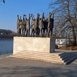 Magyar mártíremlékmű Budapest - Külső kép