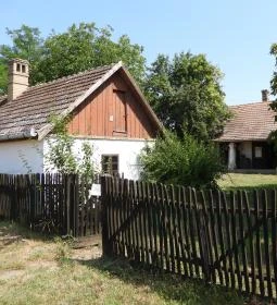 Magyar Mezőgazdasági Múzeum - Cecei Tájház