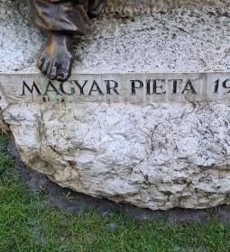 Magyar Pieta 1956 szobor