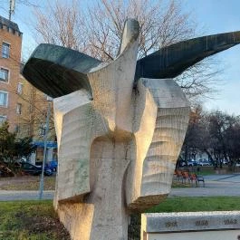 A magyar repülés úttörőinek emlékműve Budapest - Külső kép