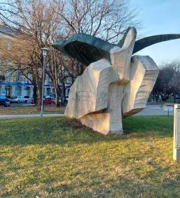 A magyar repülés úttörőinek emlékműve