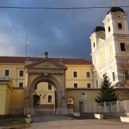 Magyarok Nagyasszonya Bazilika Márianosztra - Külső kép