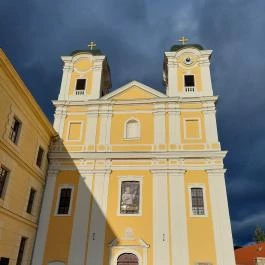 Magyarok Nagyasszonya Bazilika Márianosztra - Külső kép