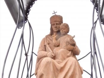 Magyarok Nagyasszonya szobor Kiskunfélegyháza