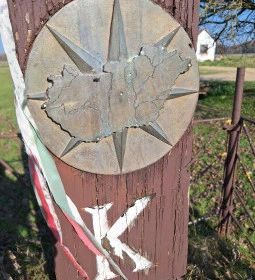 Magyarország Legkeletibb pontja emlékoszlop, Garbolc