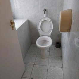 Magyaros Vendéglő Mosonmagyaróvár - Mosdó