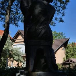 Mahunka Imre szobor Budapest - Külső kép