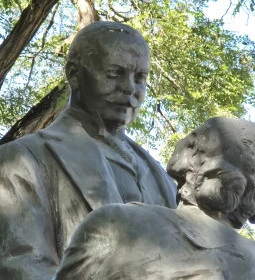 Mahunka Imre szobor