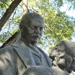Mahunka Imre szobor Budapest - Külső kép