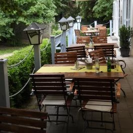 Május 1 Söröző & Étterem Szombathely - Külső kép