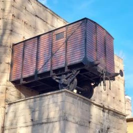 Málenkij Robot Emlékhely, Budapest - Külső kép