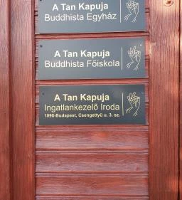 Mánfai Elvonulási Központ & Alkotóház