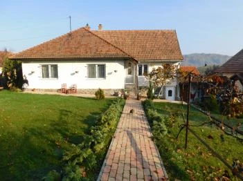 Mánfagyöngy Vendégház Mánfa