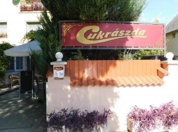 Mányi Cukrászda Mány