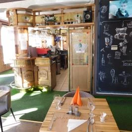 Margaréta Étterem & Panzió Zomba - Belső