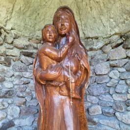 Mária emlékhely, Vágáshuta - Egyéb