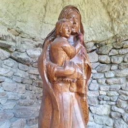 Mária emlékhely, Vágáshuta - Egyéb