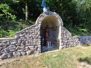 Mária emlékhely Vágáshuta