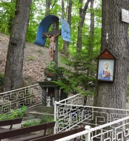 Mária-kegyhely, Szentkút