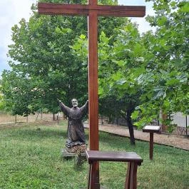 Mária Park Pálosvörösmart - Külső kép