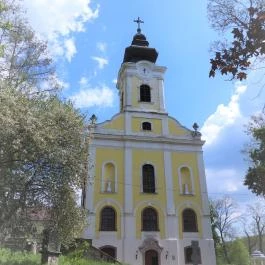 Máriabesnyői Nagyboldogasszony Bazilika Gödöllő - Külső kép