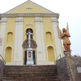 Máriakéméndi kegytemplom, Máriakéménd - Külső kép