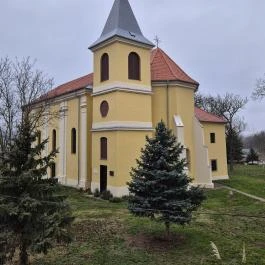 Máriakéméndi kegytemplom, Máriakéménd - Külső kép