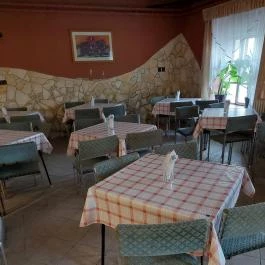 Márvány Étterem , Süttő - Belső