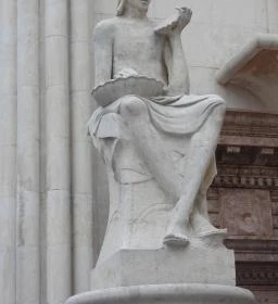 Mátyás király emlékmű