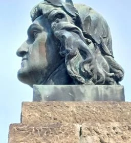 Mátyás király fejszobra