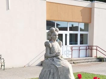 Matyó menyecske Mezőkövesd