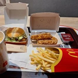 McDonald's Bábolna - Étel/ital