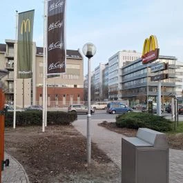McDonald's - Budafoki út Budapest - Külső kép