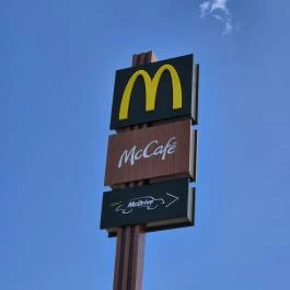 McDonald's, Kazincbarcika Kazincbarcika - Külső kép