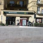 McDonald's - Móricz Zsigmond körtér Budapest - Külső kép