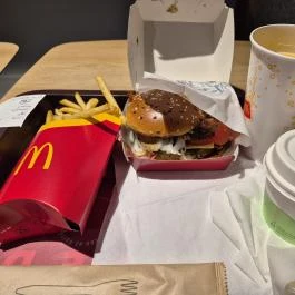 McDonald's - Móricz Zsigmond körtér Budapest - Étel/ital