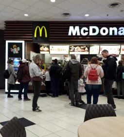 McDonald's - Lurdy Ház